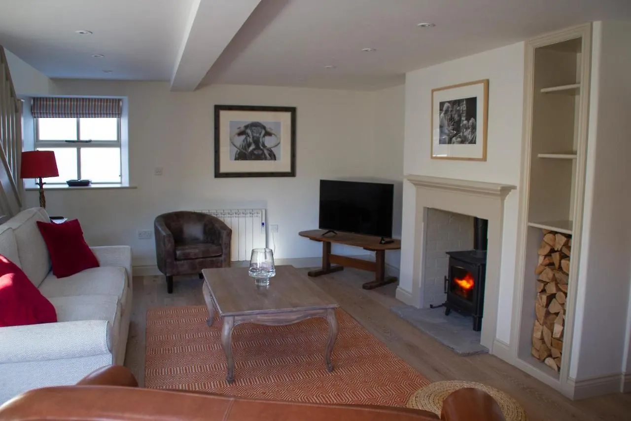 بيت للعطل Ford End Cottage يورك